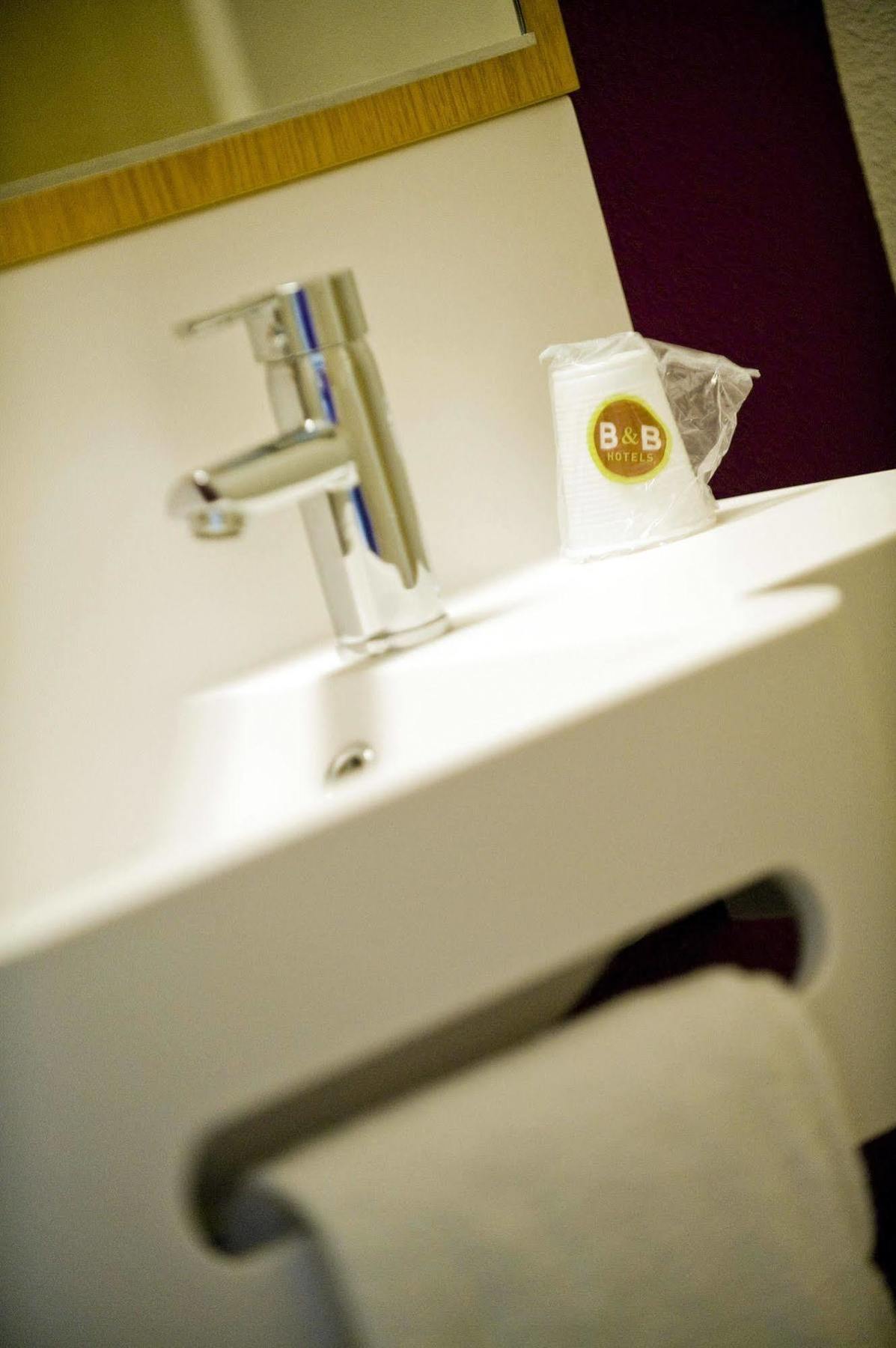 B&B Hotel Hyères Eksteriør bilde