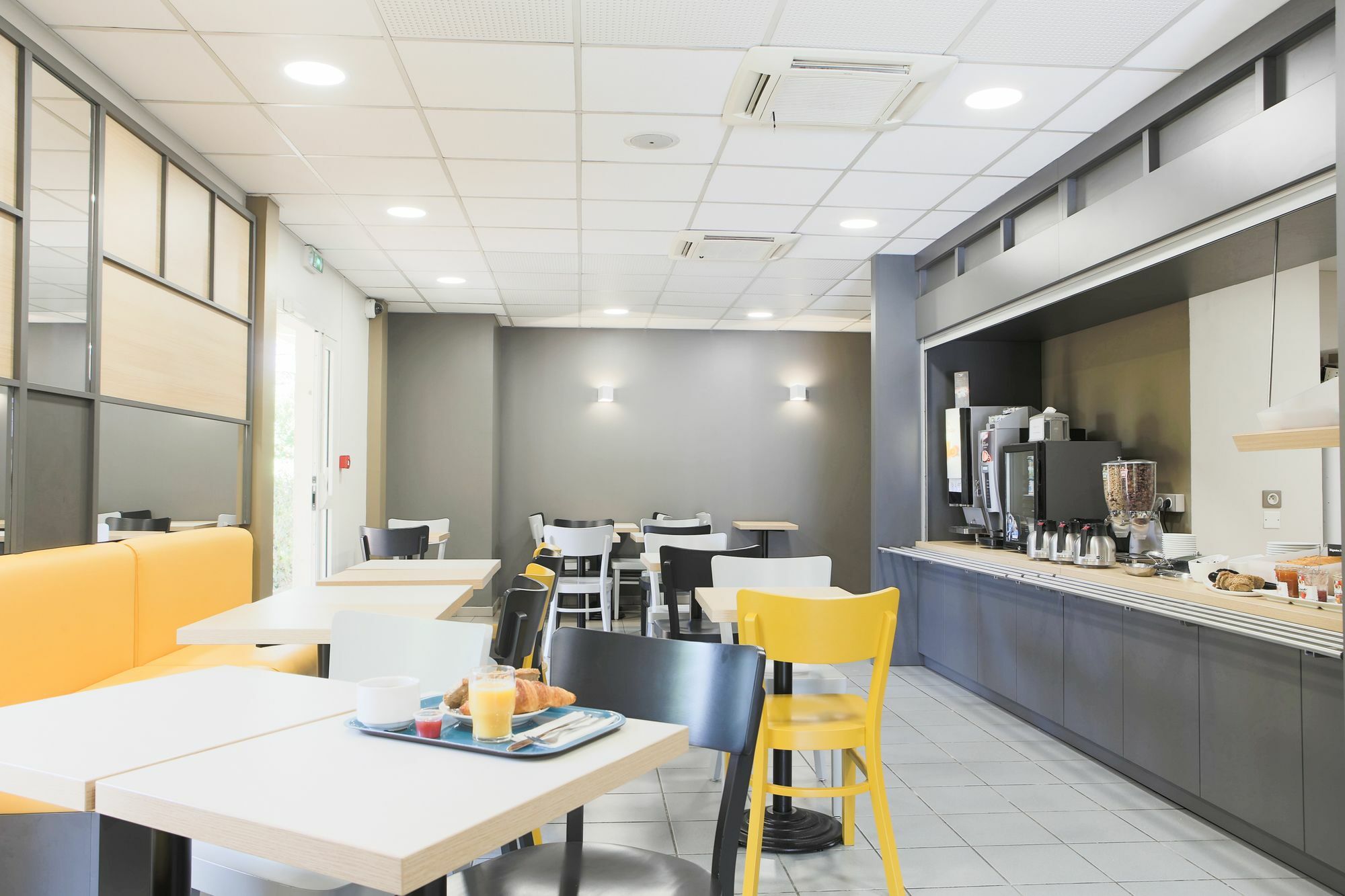 B&B Hotel Hyères Eksteriør bilde