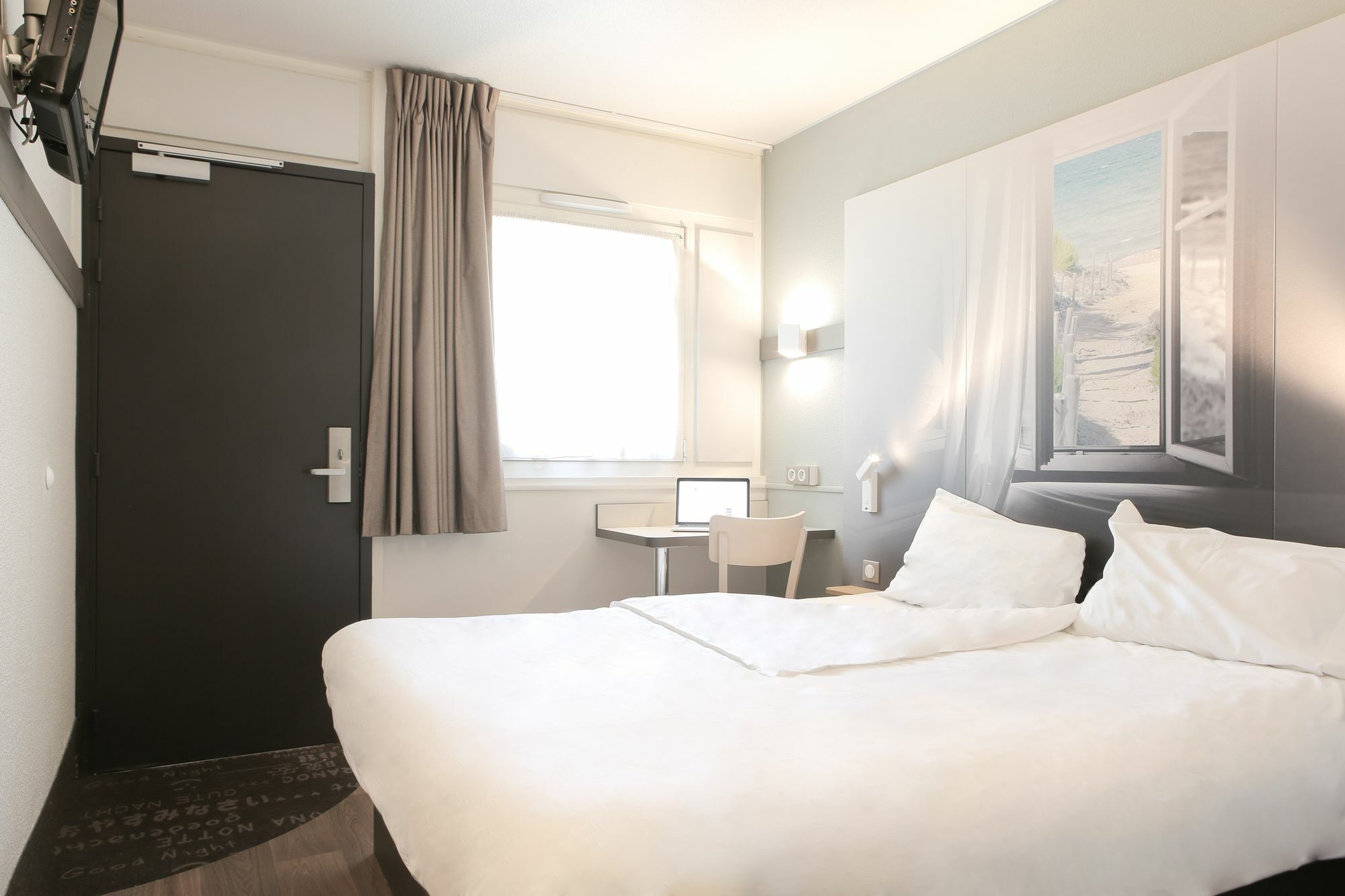 B&B Hotel Hyères Eksteriør bilde